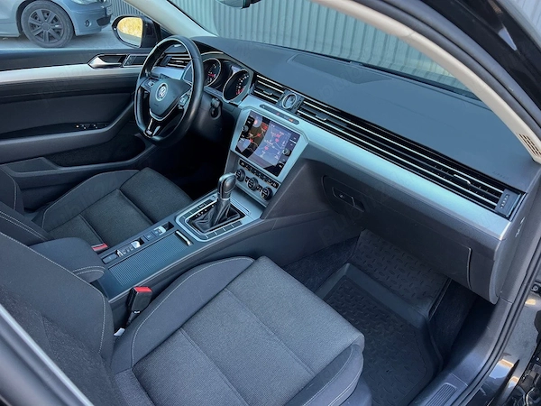 VOLKSWAGEN Passat 2018 — imagine 4