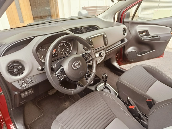 TOYOTA Yaris 2017 — imagine 5