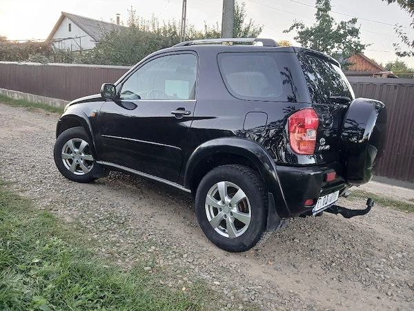 TOYOTA RAV4 2004 — imagine 4