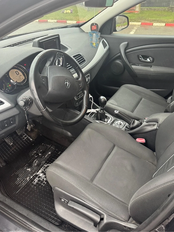 RENAULT Megane 2013 — imagine 5