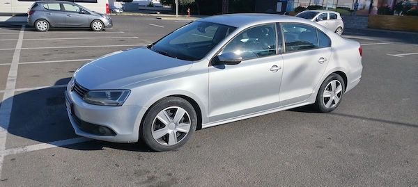 VOLKSWAGEN Jetta 2011 — imagine 10