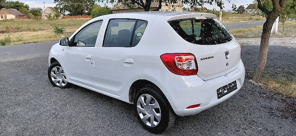 DACIA Sandero 2013 — imagine 4