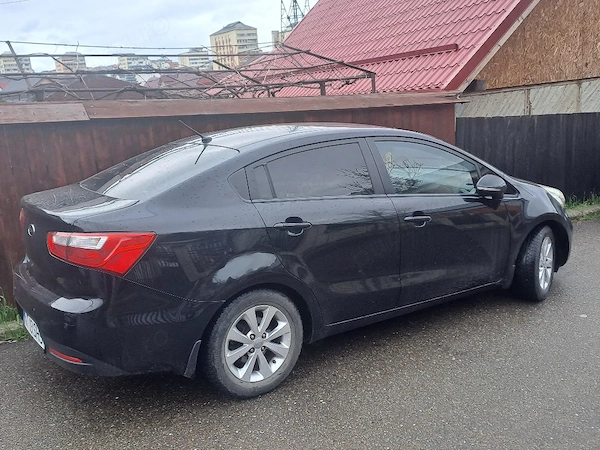 KIA Rio 2013 — imagine 2