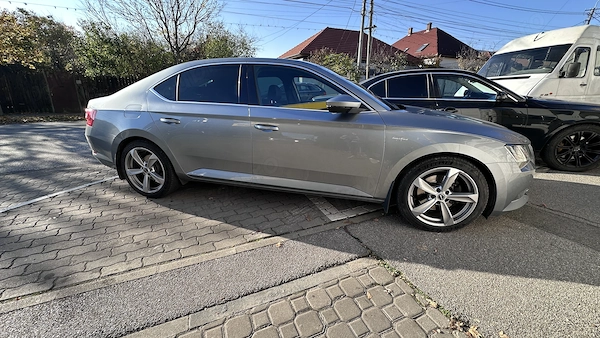 SKODA Superb 2019 — imagine 8