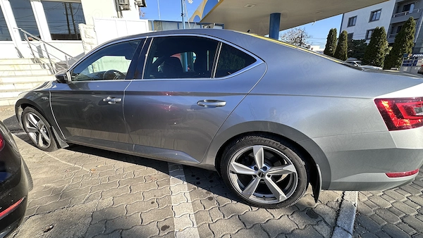 SKODA Superb 2019 — imagine 7