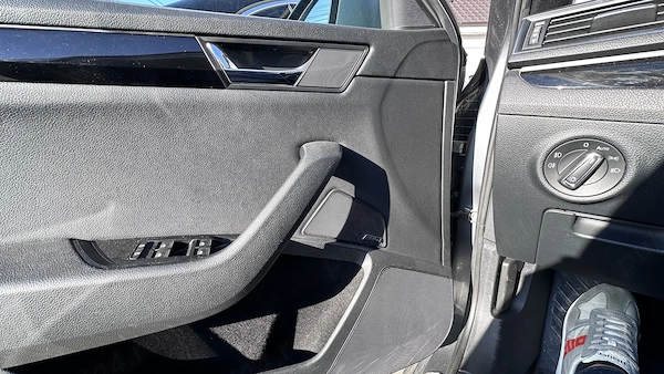 SKODA Superb 2019 — imagine 10