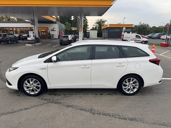 TOYOTA Auris 2015 — imagine 4