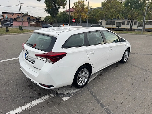 TOYOTA Auris 2015 — imagine 5