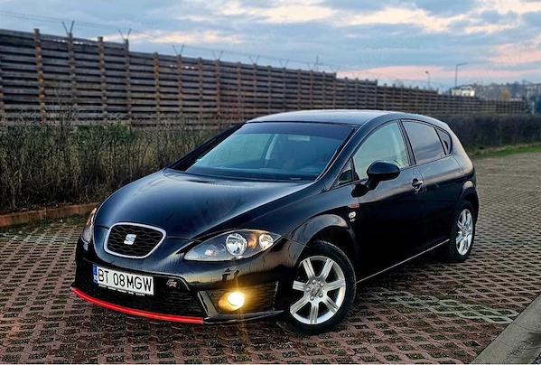 SEAT Leon 2010 — imagine 3