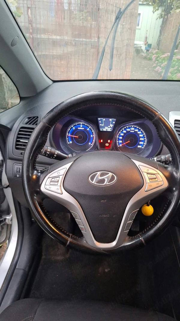 HYUNDAI ix20 2017 — imagine 3