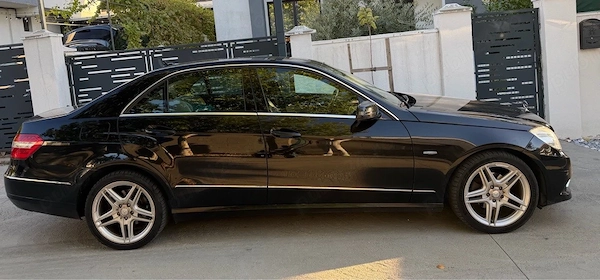 MERCEDES-BENZ E-Class