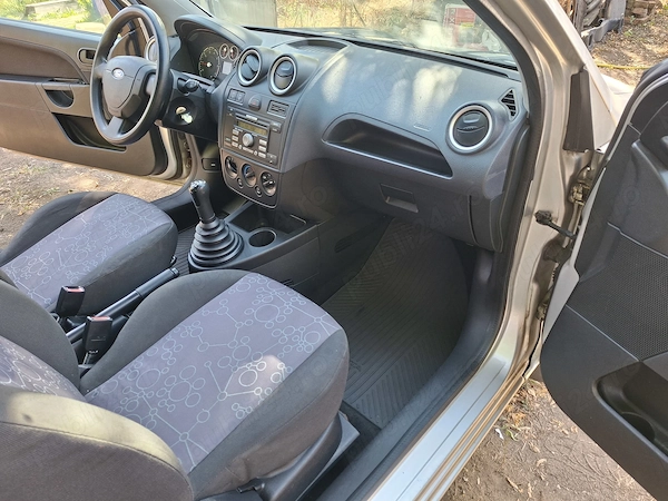 FORD Fiesta 2006 — imagine 9