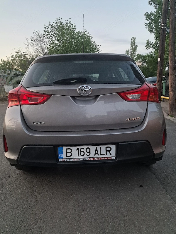 TOYOTA Auris 2015 — imagine 5