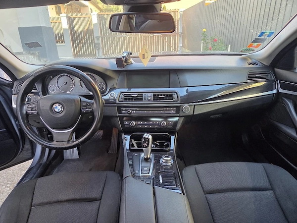 BMW 5 Series 2010 — imagine 7