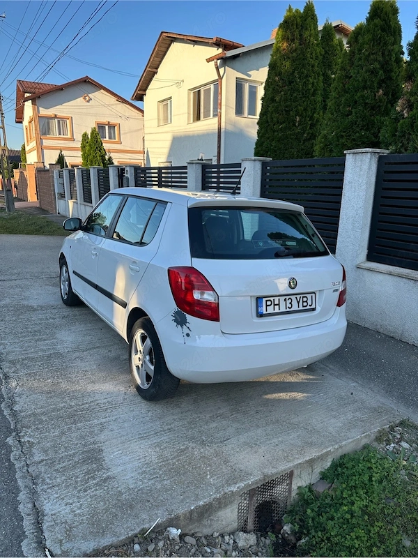 SKODA Fabia 2013 — imagine 4