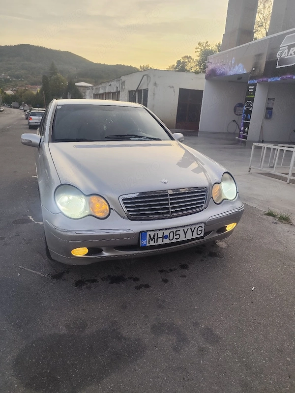 MERCEDES-BENZ C-Class 2002 — imagine 3
