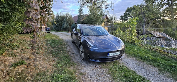 TESLA Model 3 2020 — imagine 2