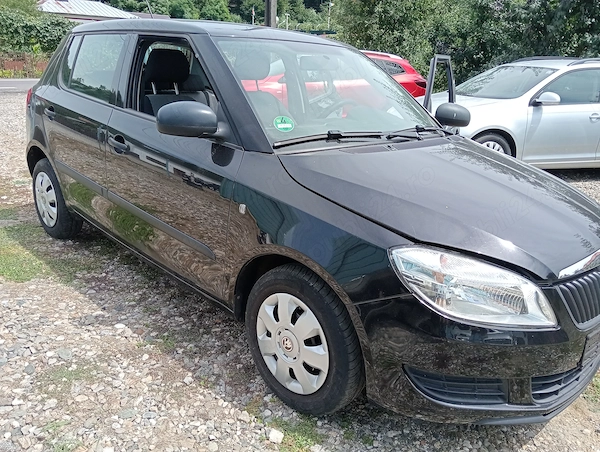 SKODA Fabia 2011 — imagine 4