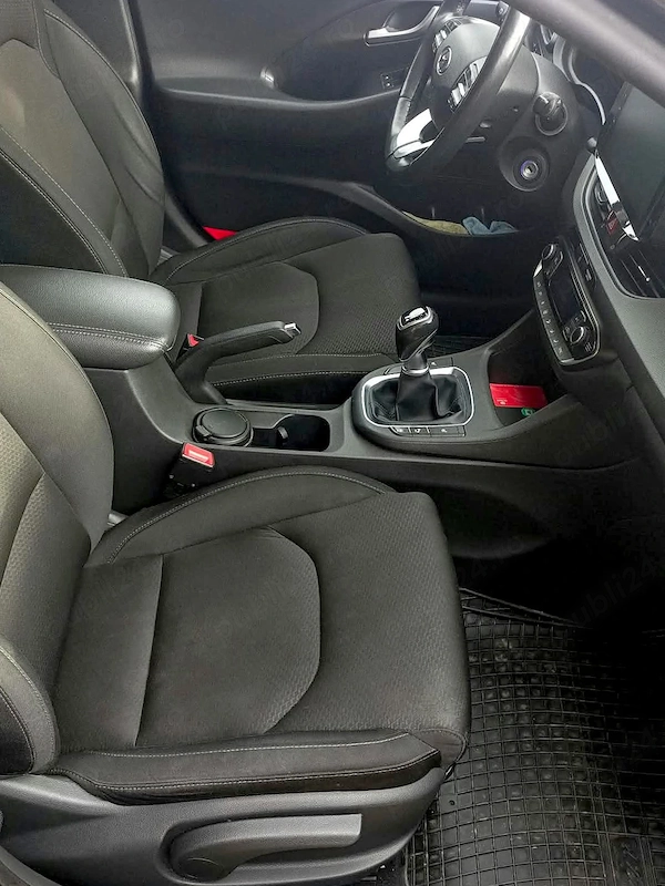 HYUNDAI i30 2018 — imagine 7