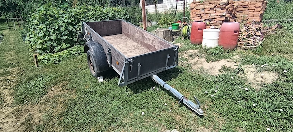Remorca 750kg