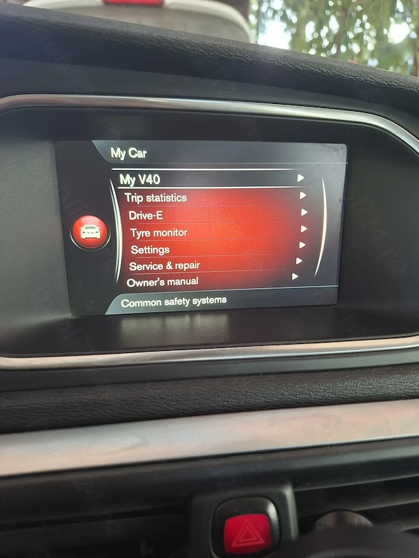VOLVO V40 2016 — imagine 9
