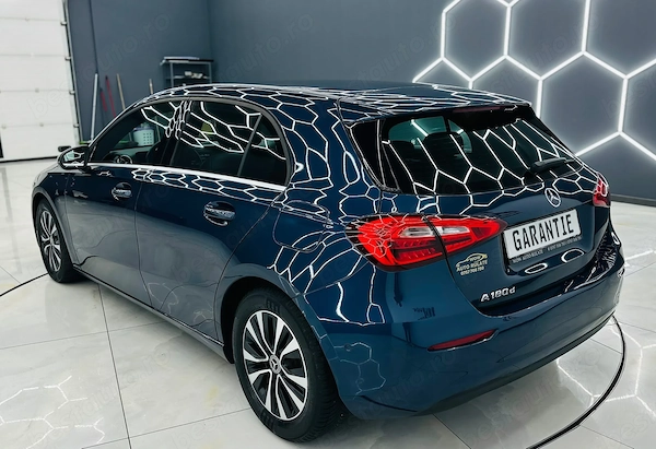 MERCEDES-BENZ A-Class 2020 — imagine 4
