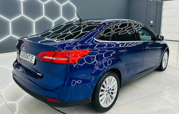 FORD Focus 2018 — imagine 3