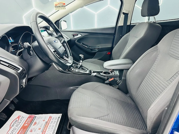 FORD Focus 2018 — imagine 15