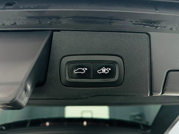 VOLVO XC60 2019 — imagine 18
