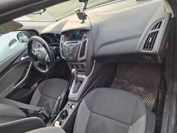 FORD Focus 2014 — imagine 6