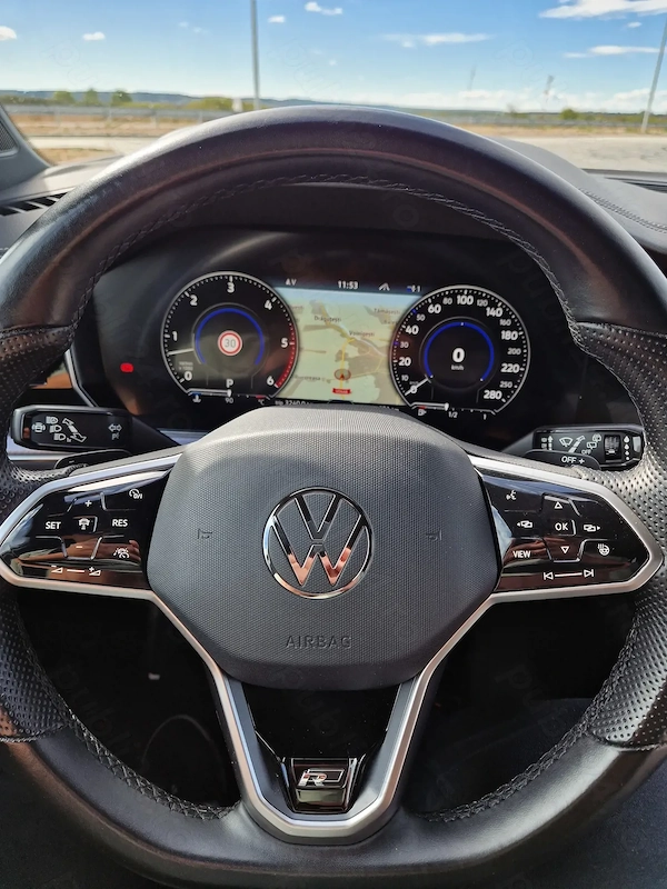 VOLKSWAGEN Touareg 2021 — imagine 7