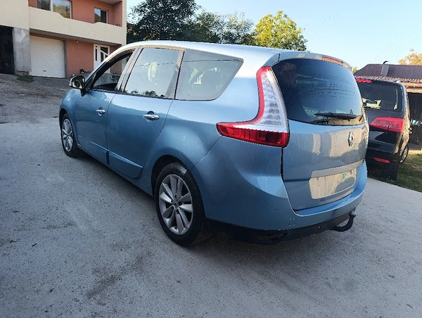 RENAULT Grand Scenic 2011 — imagine 4