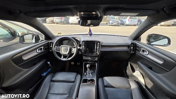 VOLVO XC40 2019 — imagine 2