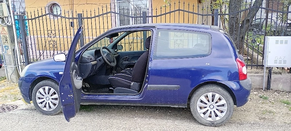RENAULT Clio 2004 — imagine 5