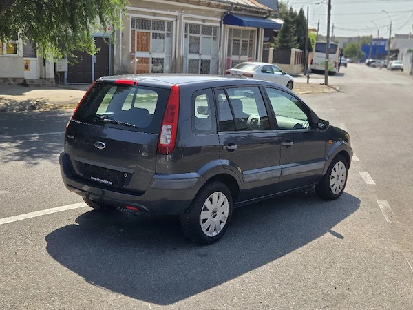 FORD Fusion 2008 — imagine 3