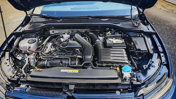 VOLKSWAGEN Golf 2024 — imagine 4