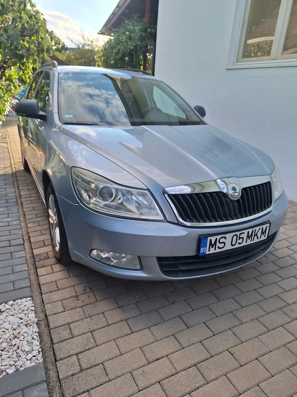 SKODA Octavia 2011 — imagine 2