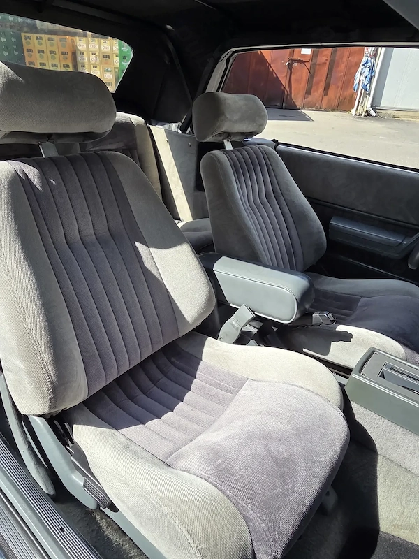 PONTIAC Sunbird 1987 — imagine 7