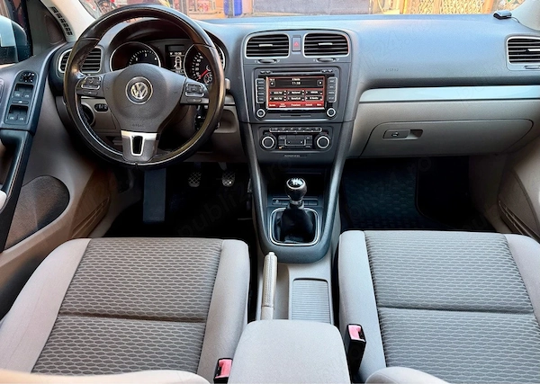 VOLKSWAGEN Golf 2010 — imagine 4
