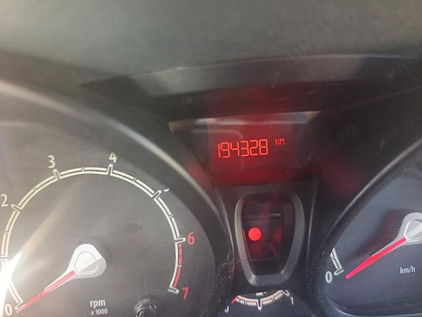 FORD Fiesta 2010 — imagine 5