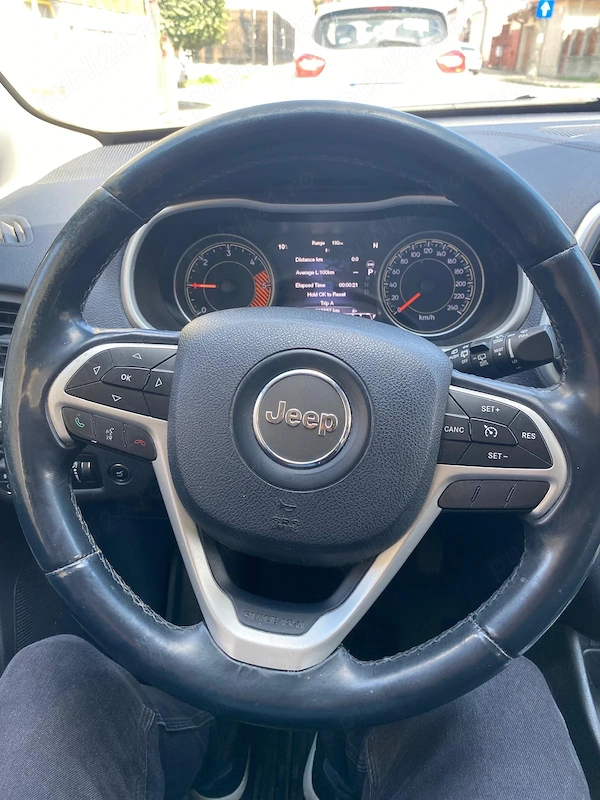 JEEP Cherokee 2015 — imagine 10