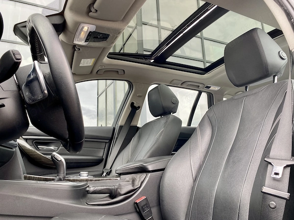 BMW 3 Series 2012 — imagine 5