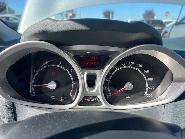 FORD Fiesta 2011 — imagine 5