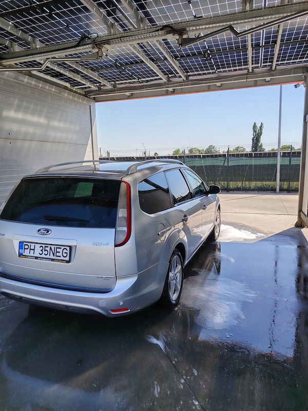 FORD Focus 2010 — imagine 3