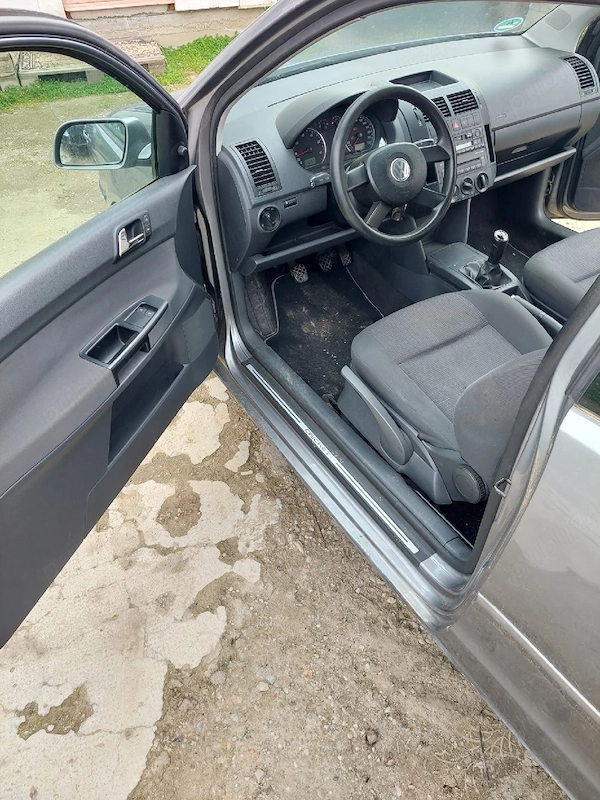 VOLKSWAGEN Polo 2005 — imagine 9
