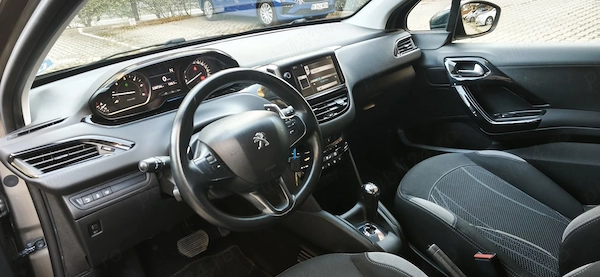 PEUGEOT 208 2013 — imagine 6