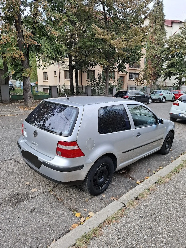 VOLKSWAGEN Golf 2004 — imagine 5