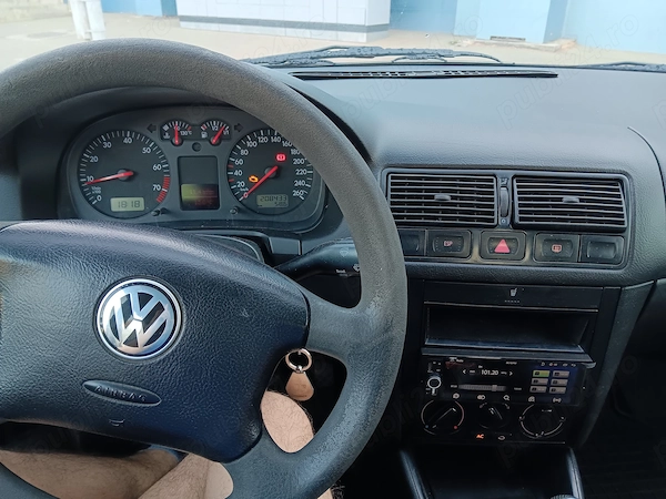 VOLKSWAGEN Golf 2000 — imagine 7