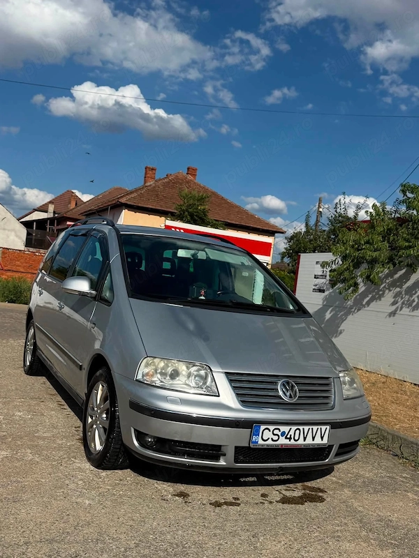 VOLKSWAGEN Sharan