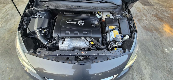 OPEL Astra 2013 — imagine 9